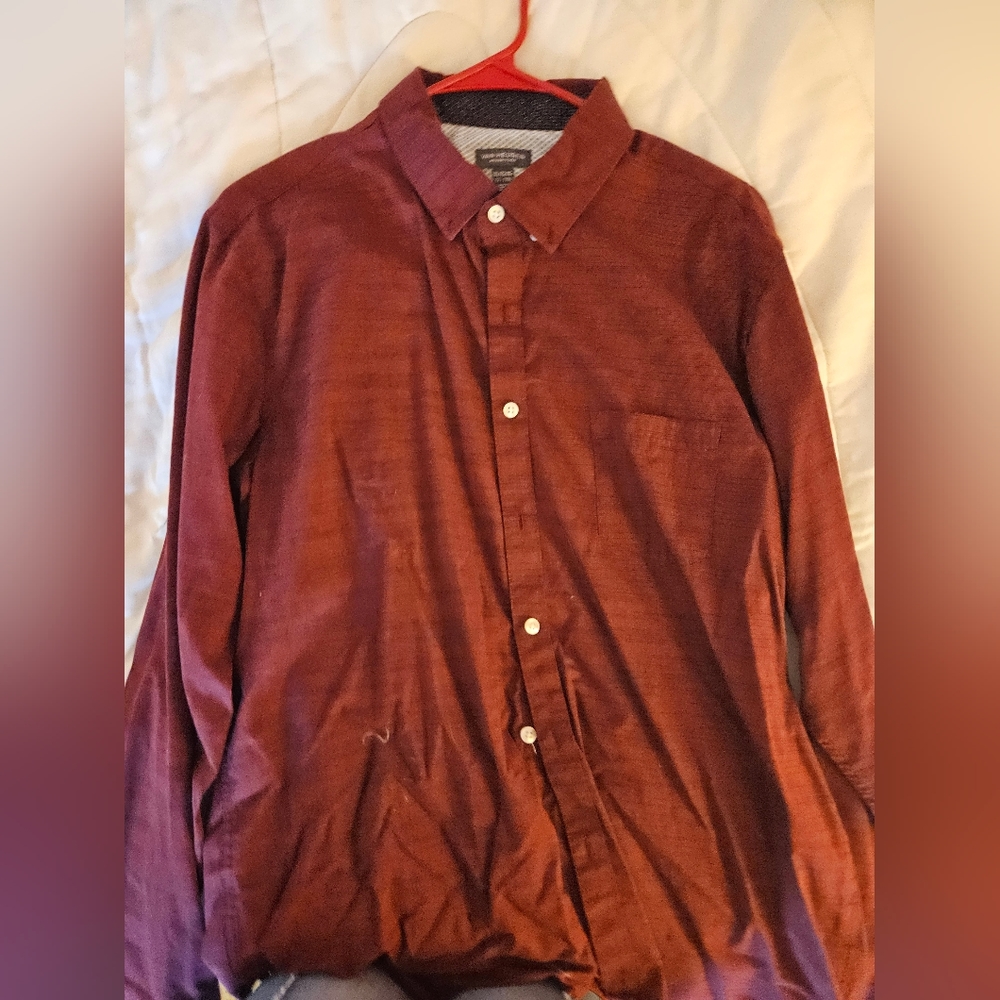 Red van huesen dress shirt